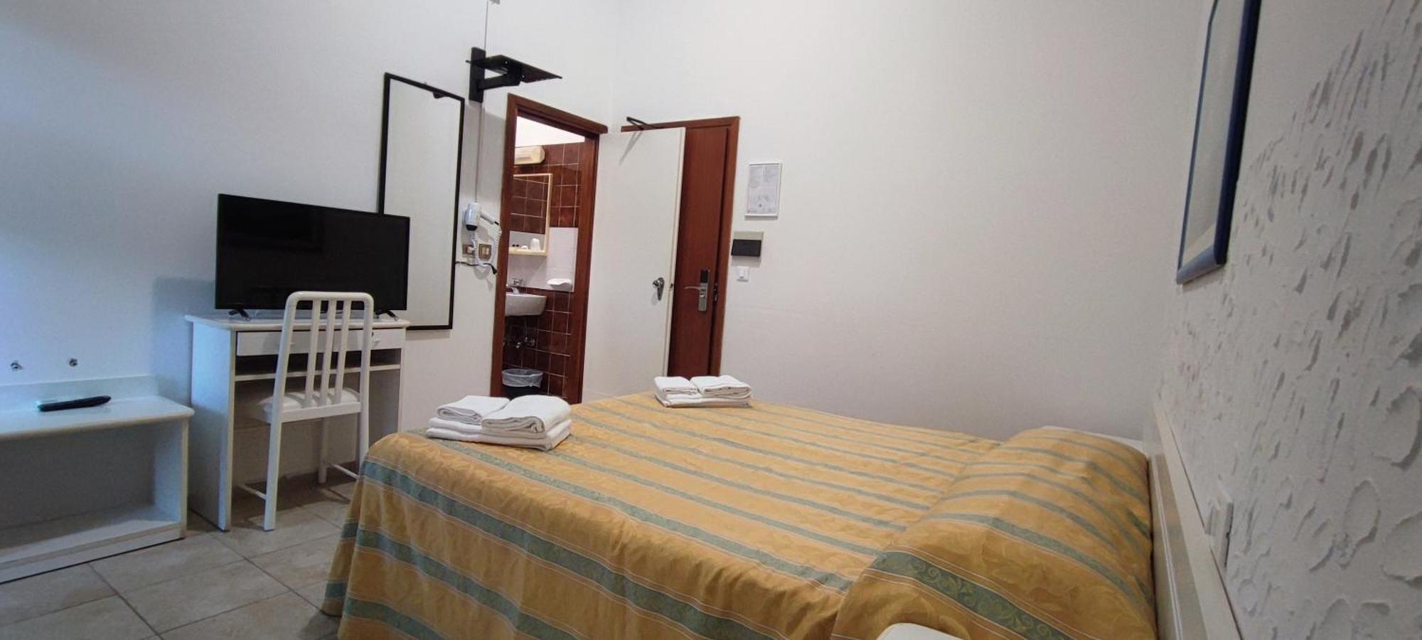 Hotel Zeus Lido Di Classe Room Only Buitenkant foto