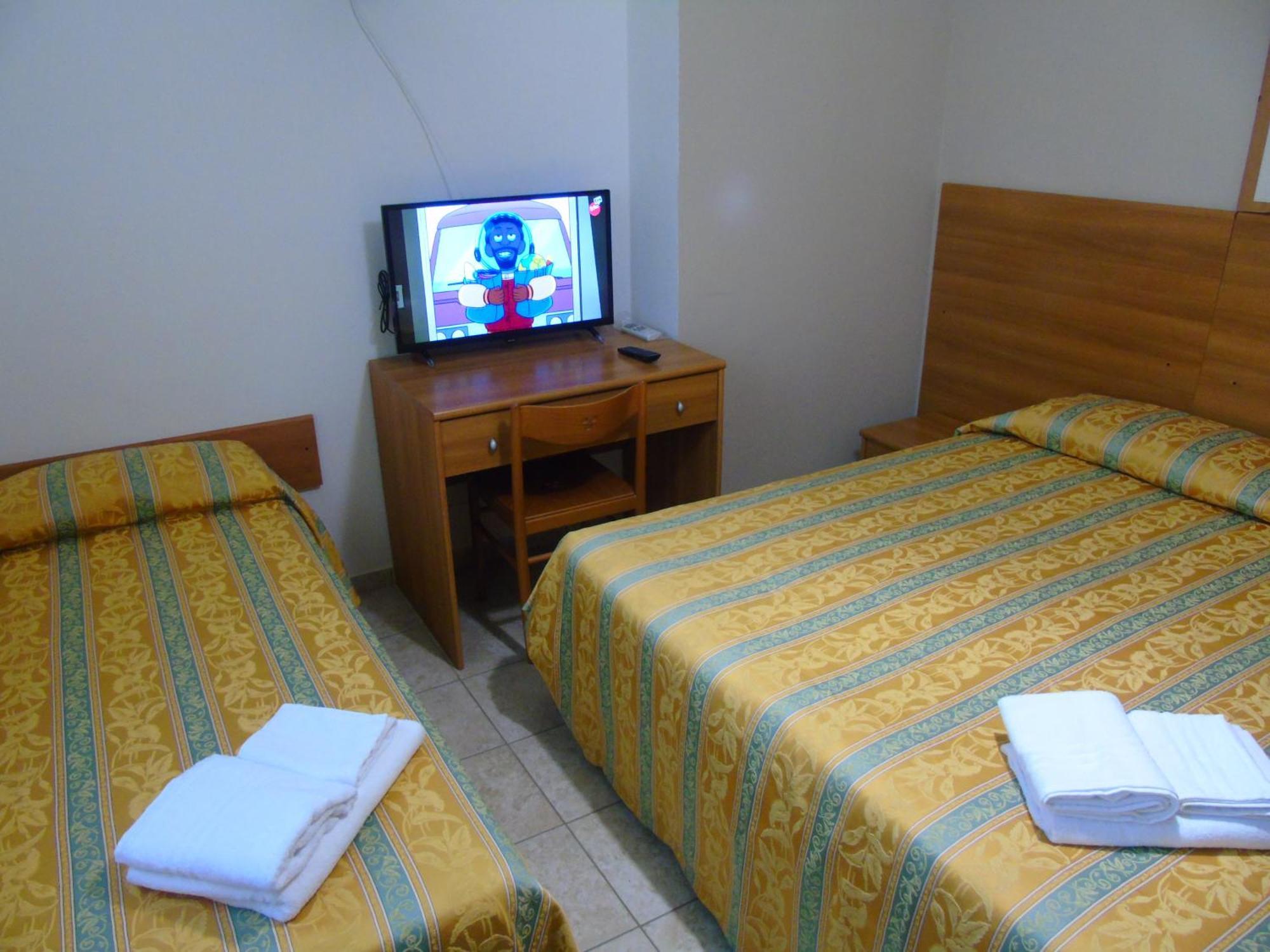 Hotel Zeus Lido Di Classe Room Only Buitenkant foto